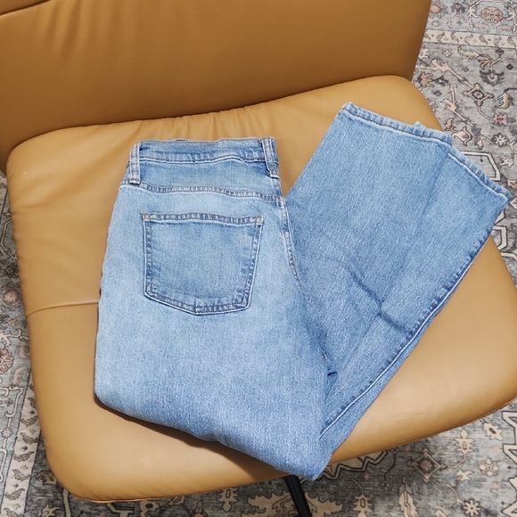 High Rise 90s Style Jeans - Picture 2 of 3